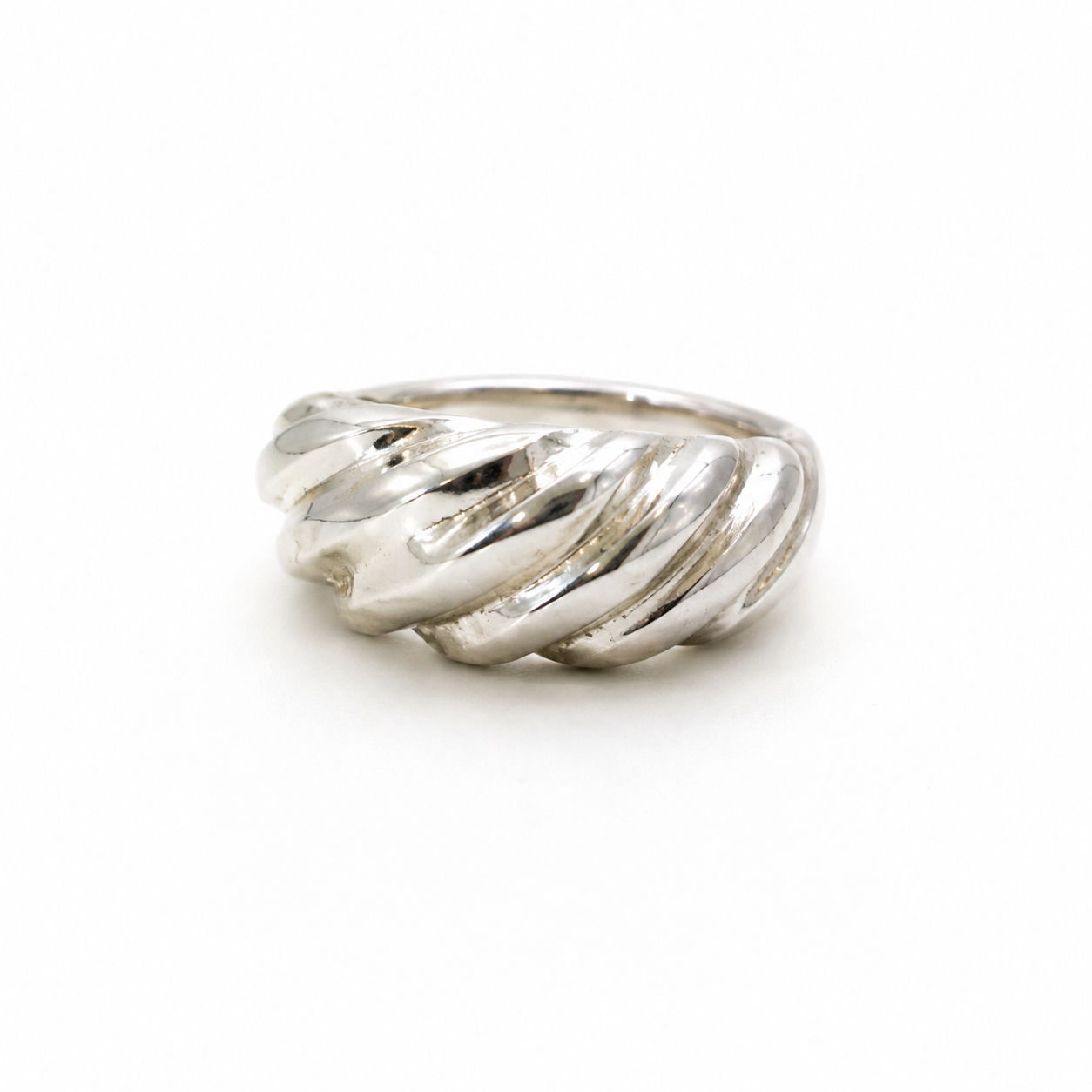 Iris 1956 Croissant Pinky Ring