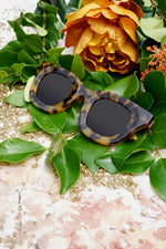 Baddie Sunglasses - Camel Tort / Green Polarized Lens - Iris 1956